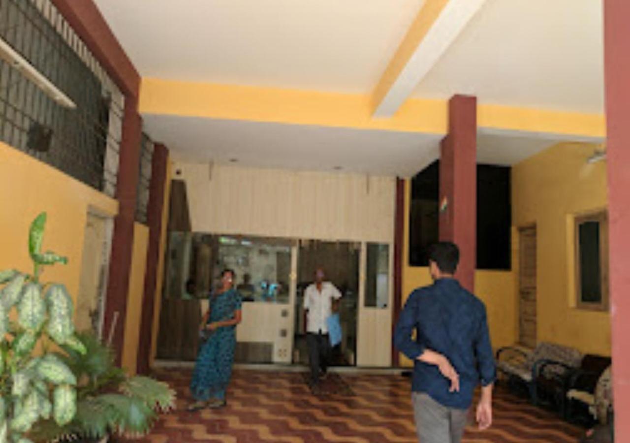 Hotel Mayur Restaurant Chandrapur Exterior photo