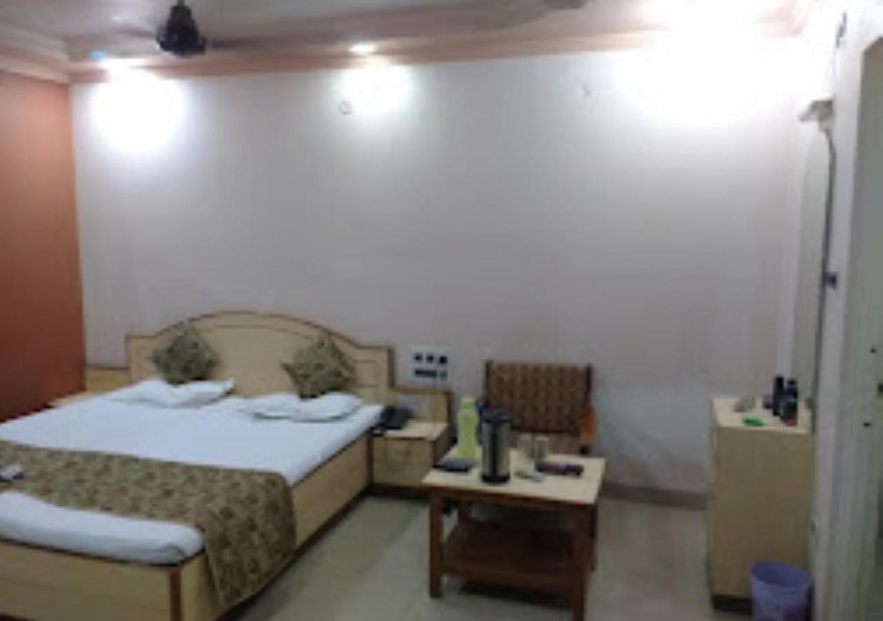 Hotel Mayur Restaurant Chandrapur Exterior photo